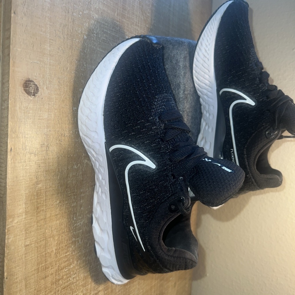 New Women's Nike React Infinity Run FK 3 in Black/White Size US 7 NWT DD3024001 - Picture 3 of 14